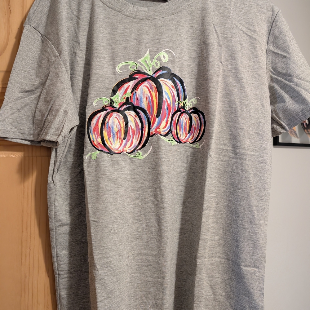 Gray Pumpkin Graphic T-Shirt